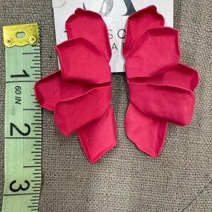 Trendy Boutique Pink Floral Earrings